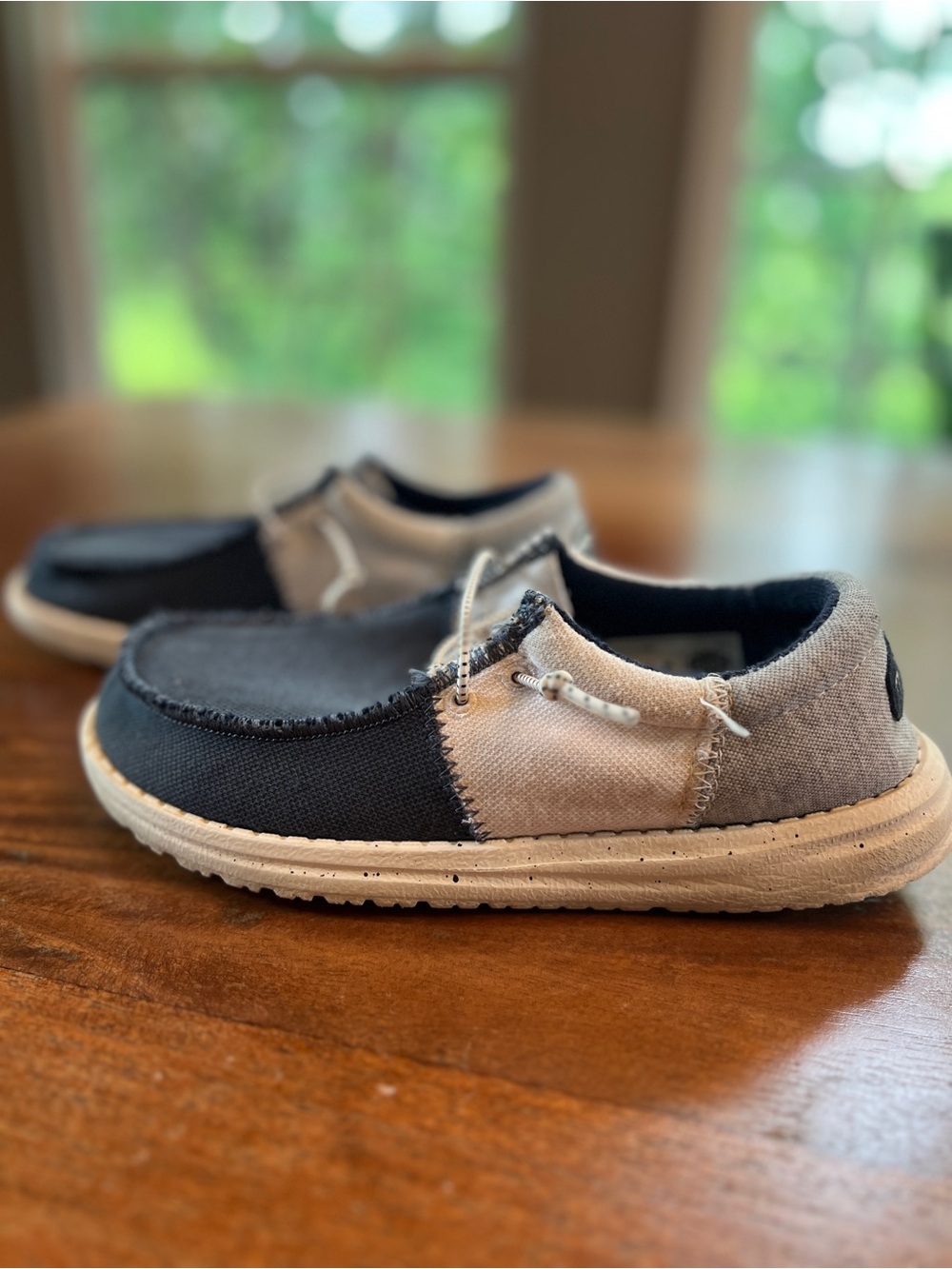 Hey Dude Kids Youth 4 Wally Tri Varsity Loafers Navy Gray  Moccasin